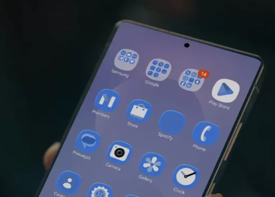 Samsung вводит эффект Glass UI в Theme Park