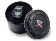 Casio и Nissan GT-R представят часы G-Shock в матово-черном исполнении
